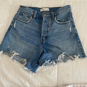 Abercrombie & Fitch High Rise Dad Shorts
